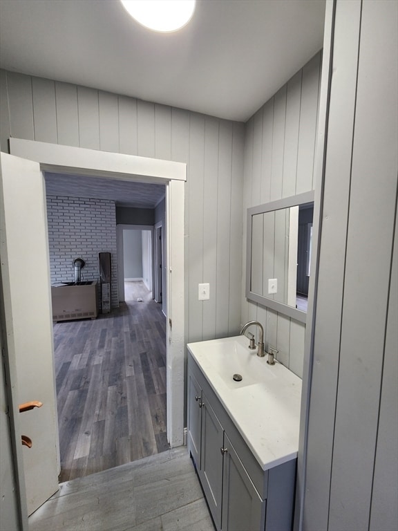 Building Photo - 351 Tecumseh St