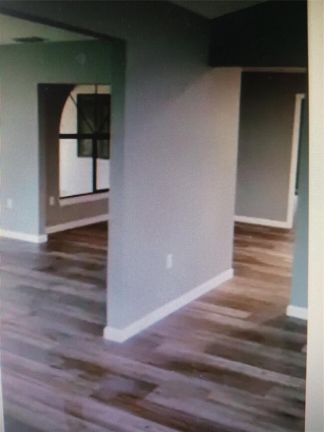 Building Photo - 108 Greentree Ln