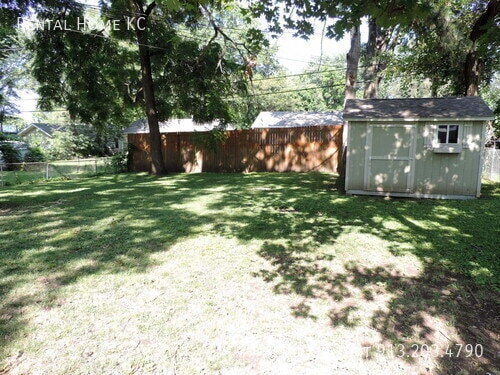 Building Photo - 6325 Santa Fe Dr