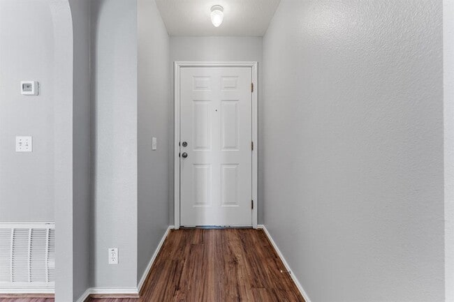 Building Photo - 184 Atlantis