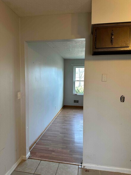 Building Photo - 5819 Medtree Pl