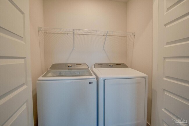 Building Photo - 1538 Iroquois Ct