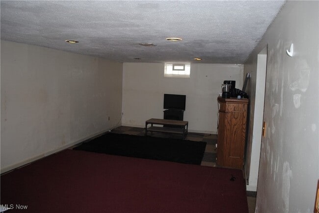 Building Photo - 24850 Zeman Ave