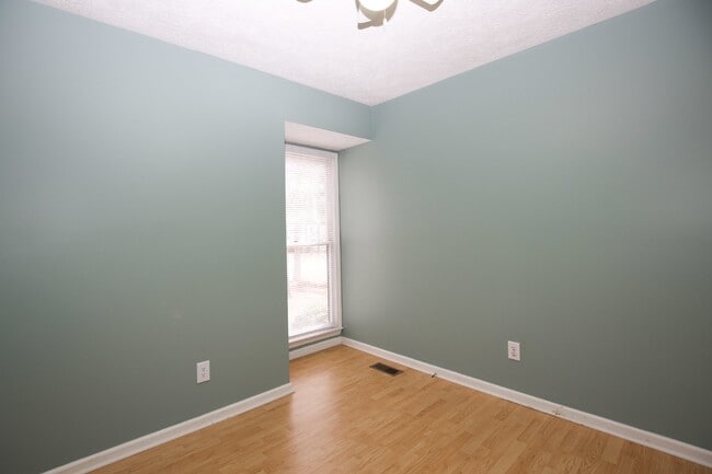 Building Photo - Charming 3 Bedroom Home in Pinehurst with ...