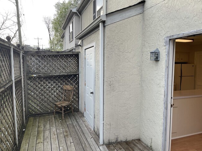 Building Photo - 2629 Blakemore Ave