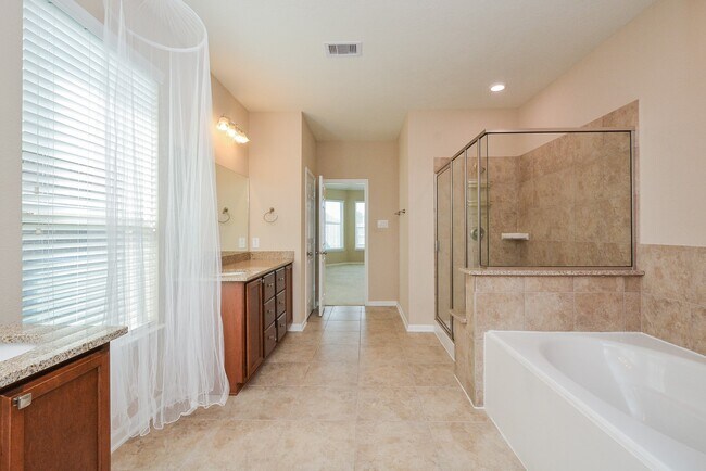 Building Photo - 8019 Cheyenne Hills Trail
