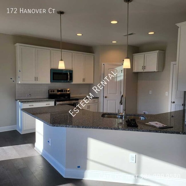Building Photo - 172 Hanover Ct