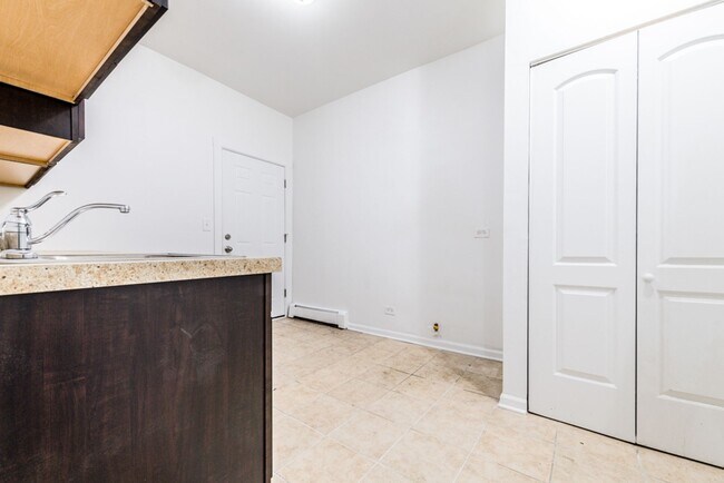 Building Photo - 5556-64 W Jackson Blvd Chicago, IL 60644