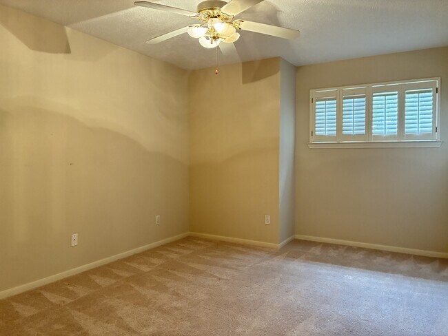 Building Photo - 14439 Reissen Ln
