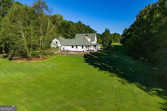 Building Photo - 105 Fuller Dr