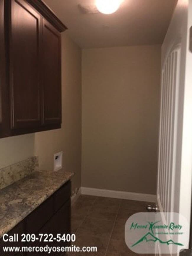 Building Photo - $100 discount for 2 year lease! Appointmen...