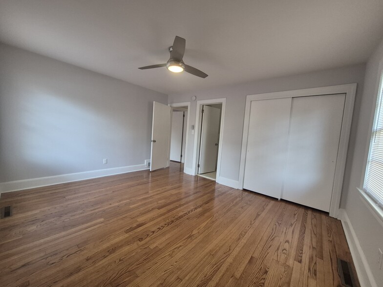 Building Photo - 1802 S Elm St