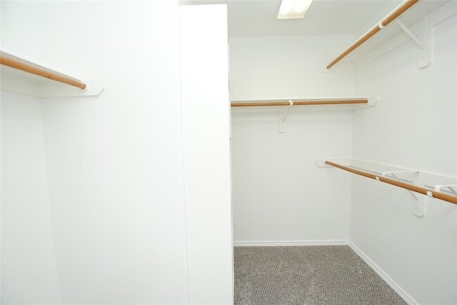 Building Photo - 3212 Victorian Manor Ln