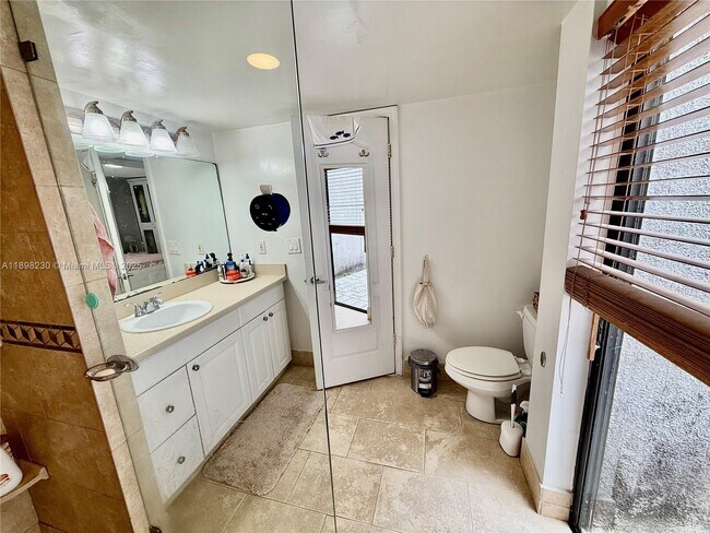Building Photo - 8331 SW 157th Ave