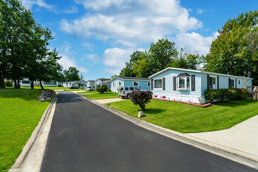 Building Photo - 11444 Oakgrove Dr
