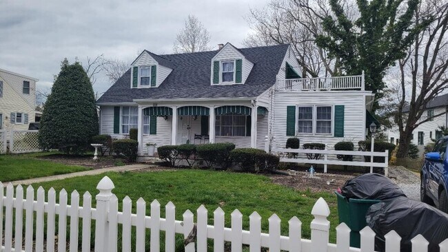 Building Photo - 309 Jersey Ave