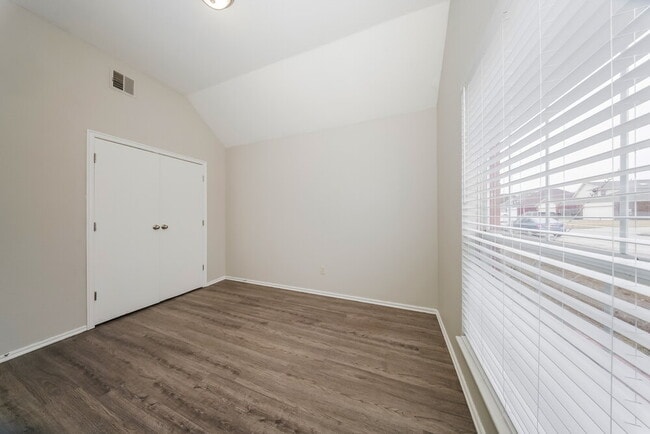 Building Photo - 1306 SW 22nd St