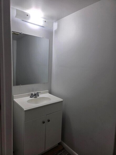 Building Photo - 6367 Riverwalk Ln