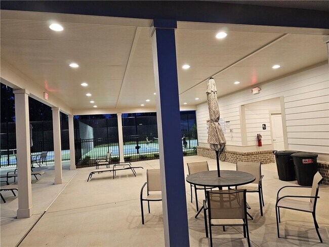 Building Photo - 3670 Willow Glade Trl