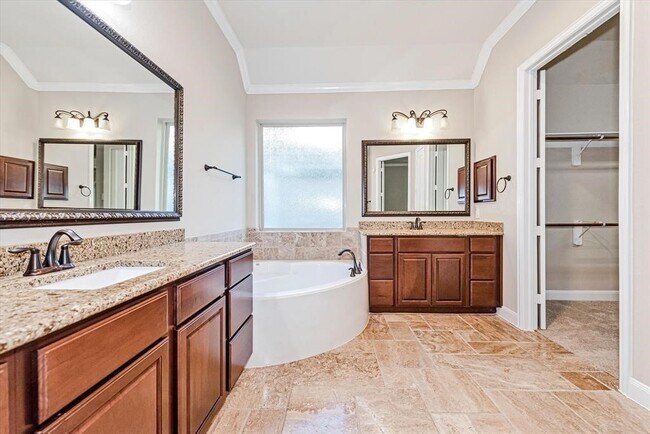 Building Photo - 6838 Adrienne Arbor Dr