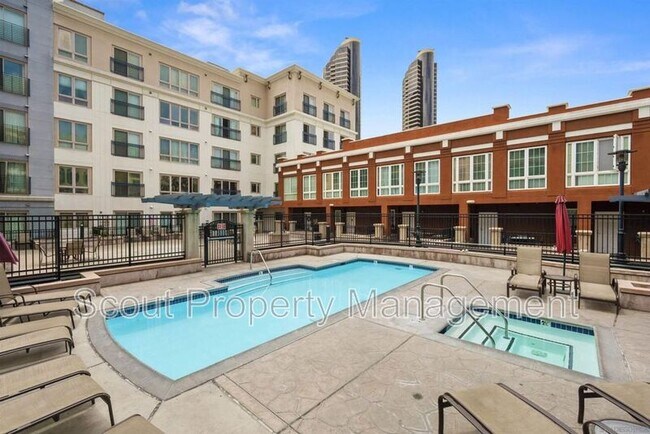 Building Photo - 445 Island Ave