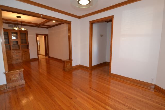 Building Photo - 4118 N Ashland Ave