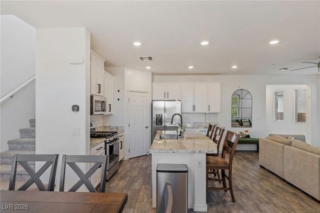 Building Photo - 976 Bluebell Brook St