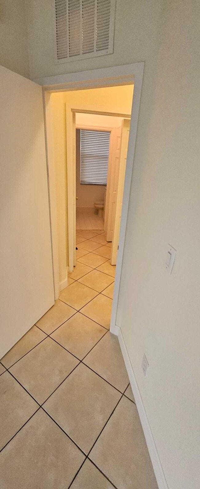 Building Photo - 2609 Shoma Dr