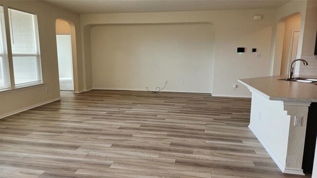 Building Photo - 6229 Mantalcino Dr