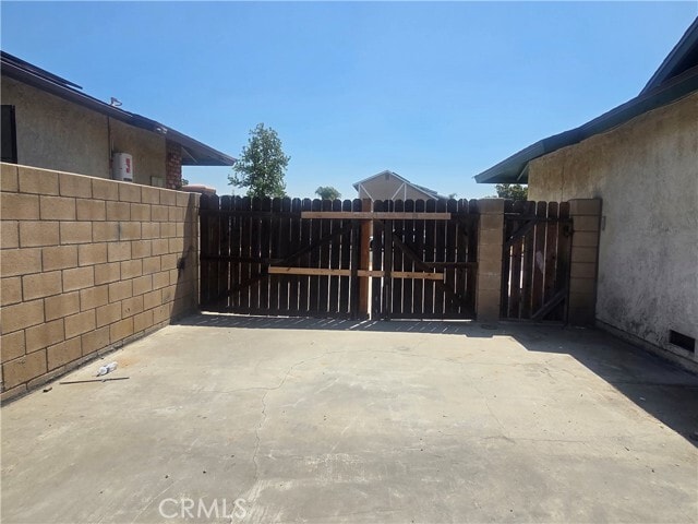 Building Photo - 7492 Eugenia Dr