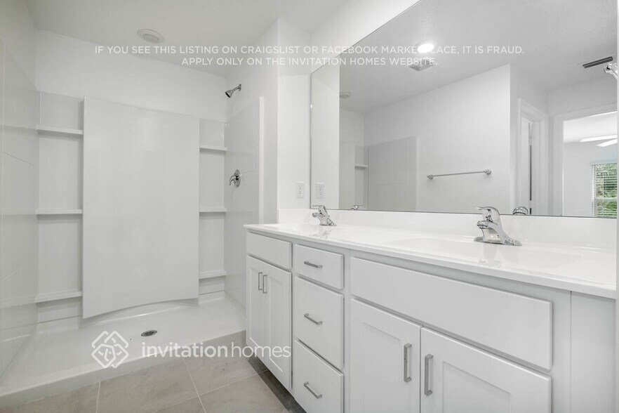 Building Photo - 1585 Diablo Cir SW