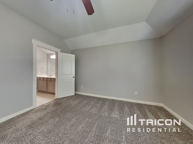Building Photo - 12719 Gallowhill Dr