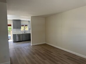 Building Photo - MOVE IN SPECIAL FIRST MONTH 1/2 OFF 2BD/1.5BA Two-Story Condo – Bullhead City | $1,150/Month