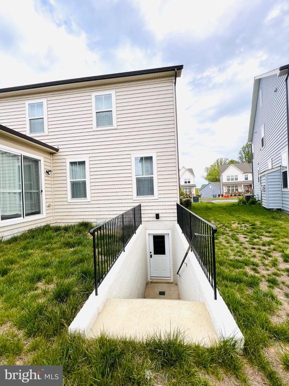 Building Photo - 9875 Selkie Ln