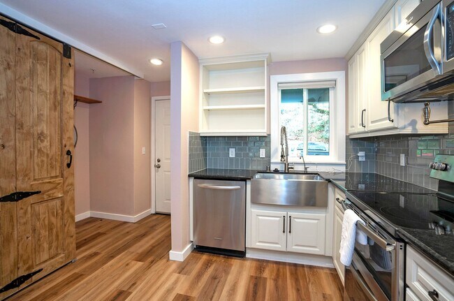 Building Photo - Wonderful 2-bedroom Townhome Style in Bothell, WA!