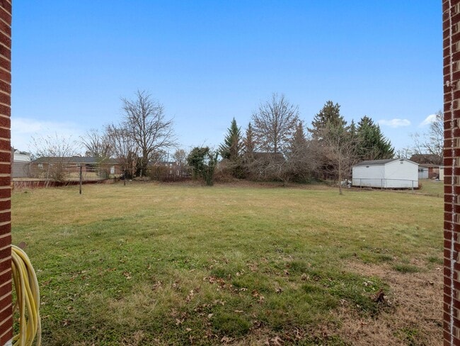 Building Photo - 4 Bedroom/ 2 Bath Home for Rent in NW Roanoke