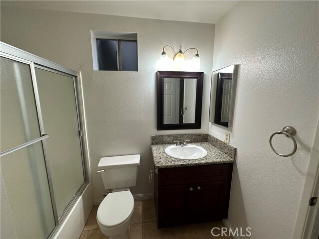 Building Photo - 2620 Avenida Del Vista