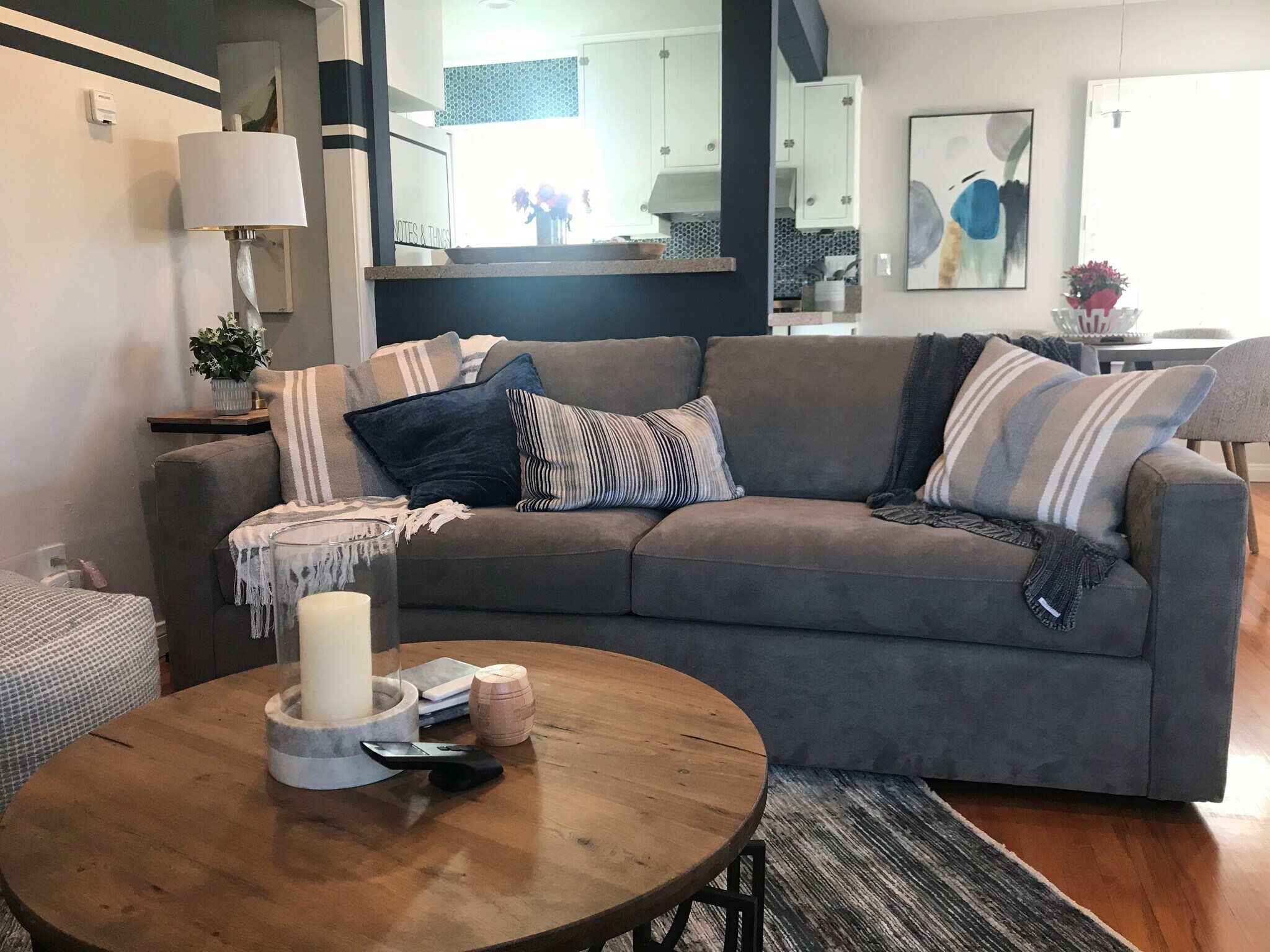 Building Photo - 827 San Luis Rey Pl