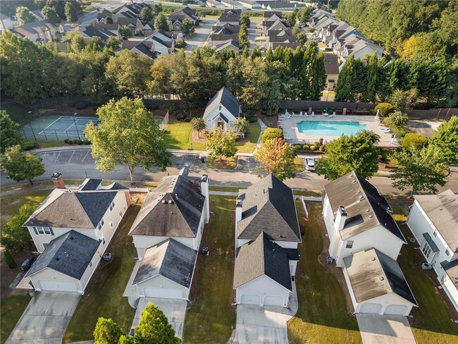 Building Photo - 4677 Liberty Square Dr