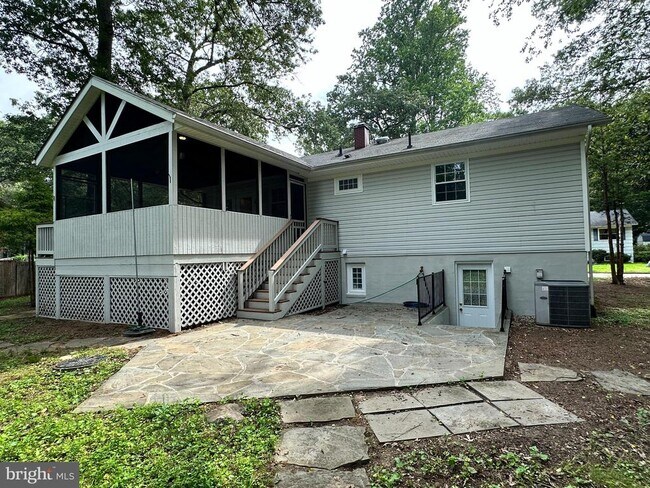 Building Photo - 3718 Nile Rd