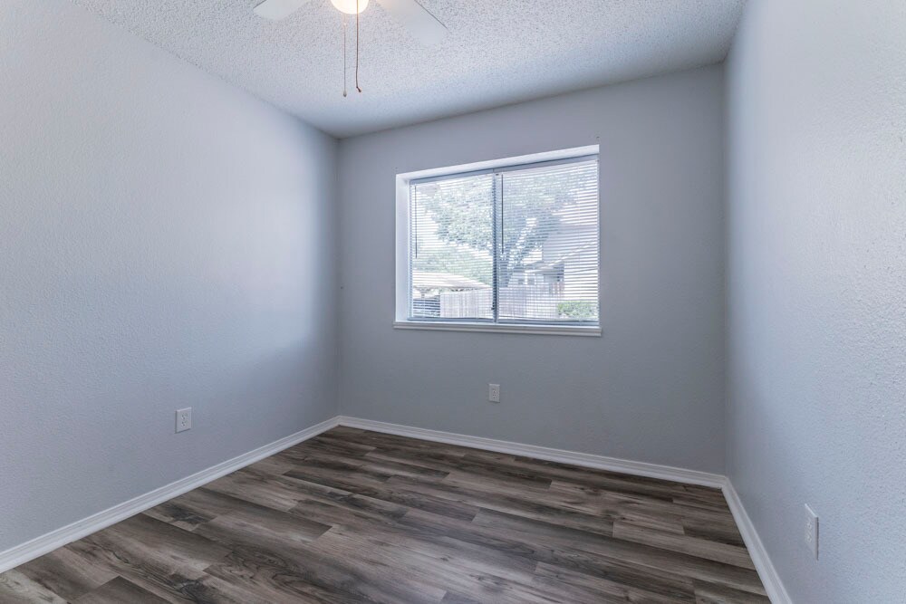 Building Photo - 10254 Dover Rdg