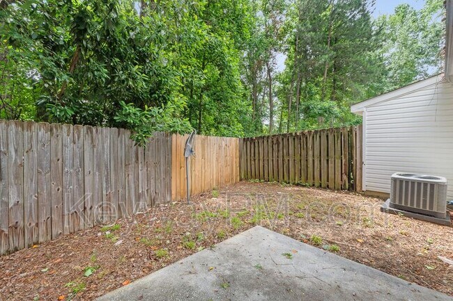 Building Photo - 9029 Baker Ct