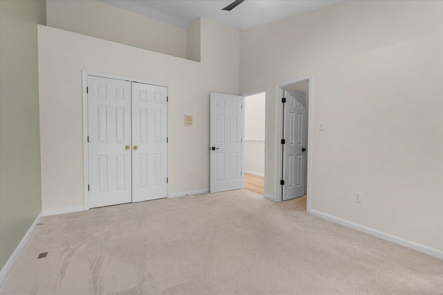 Building Photo - 6105 Starburn Path