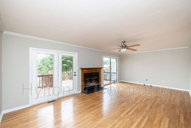 Building Photo - 7712 Breaker Point Ct