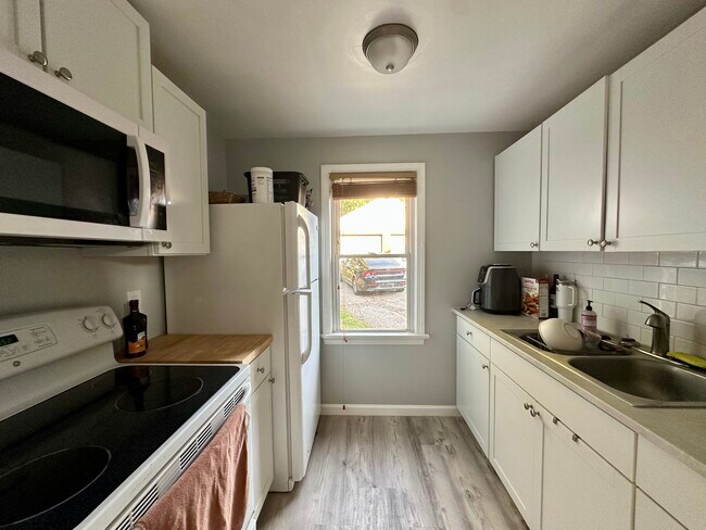 Kitchen - 2053 11th St