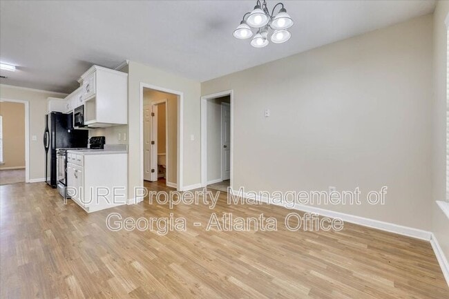 Building Photo - 1507 Cedar Hill Trail