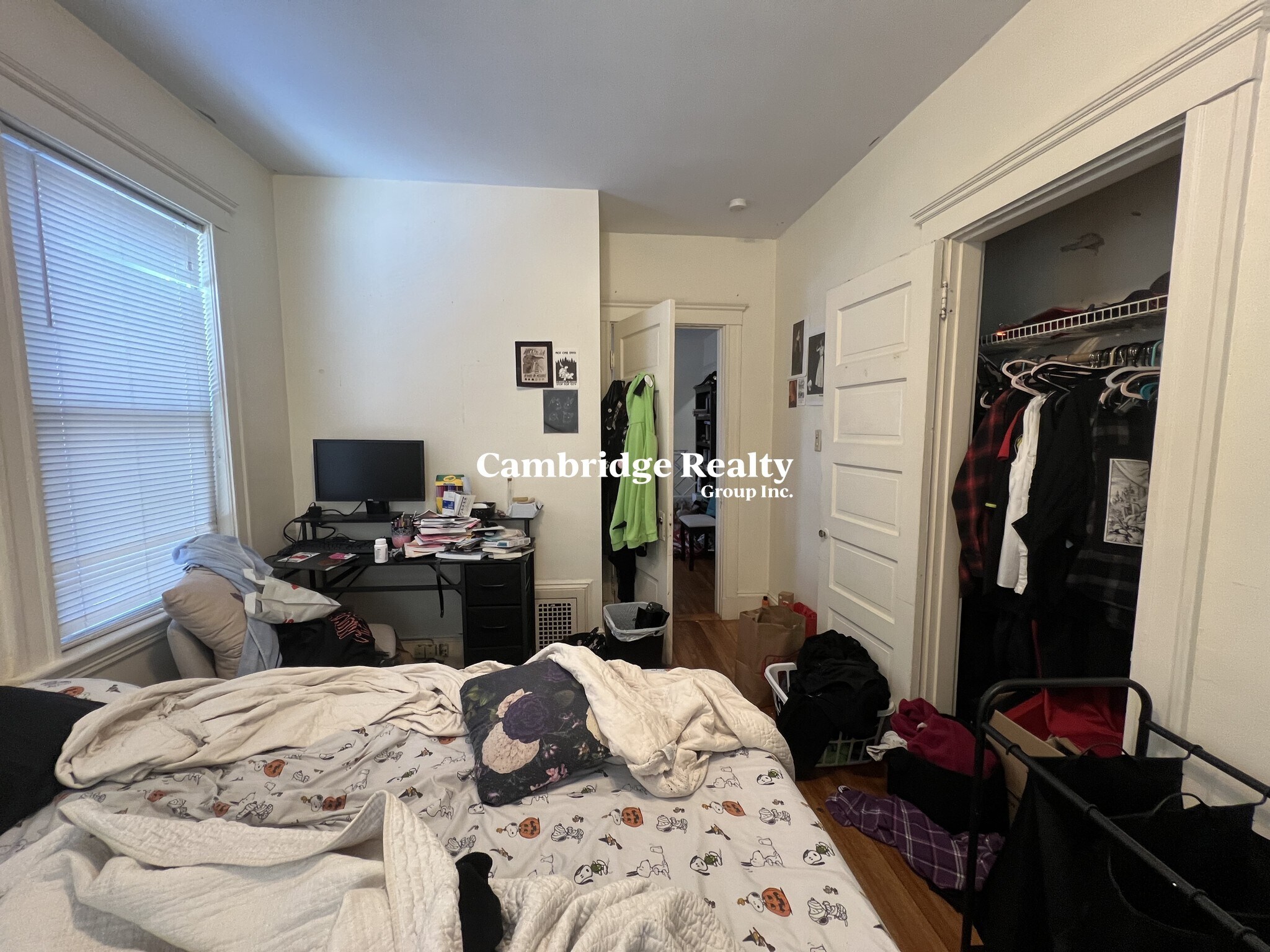 Building Photo - 44 Easton St