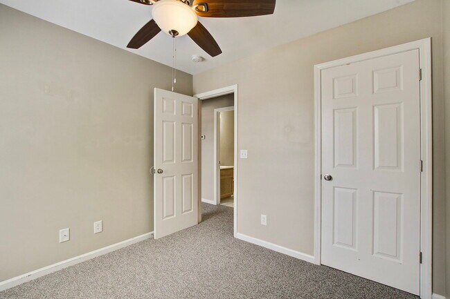 Building Photo - 1003 Lexi Ct