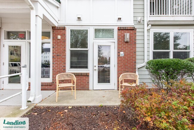 Building Photo - 1111 Stratford Ave