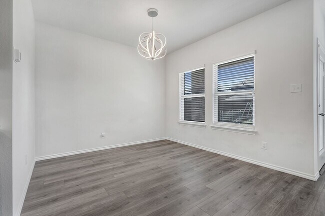 Building Photo - 3212 Perman Dr